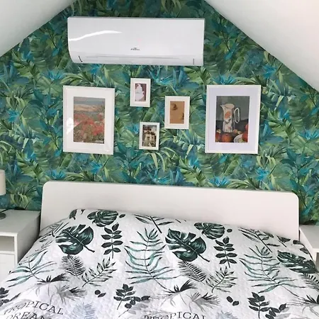 Golyashaz Apartment